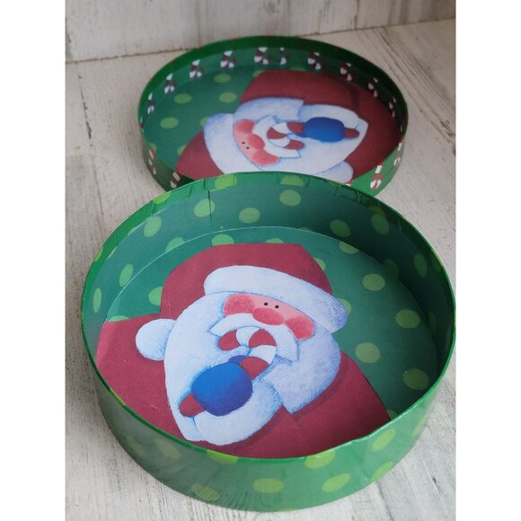 Santa Claus circle cardboard gift box candy cane polka dot - Picture 3 of 4